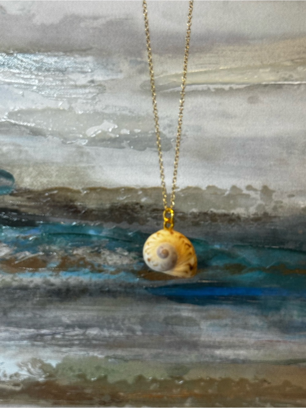 Colorful Moon Snail Shell Pendant Necklace W Gold Chain— Beige, Ivory & Purple